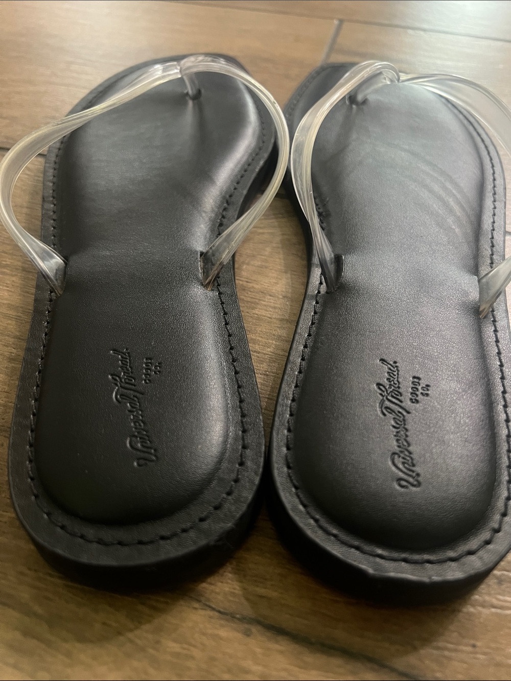 Universal Thread Flip Flops - Picture 5 of 6
